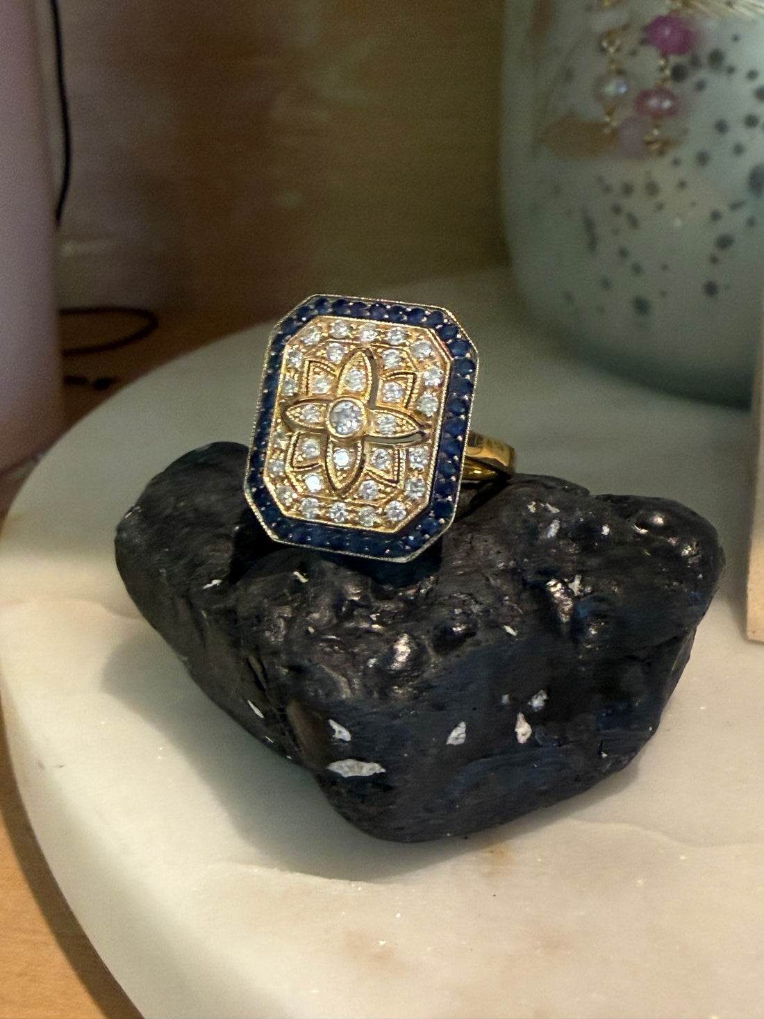 Anillo Vintage oro y zafiros