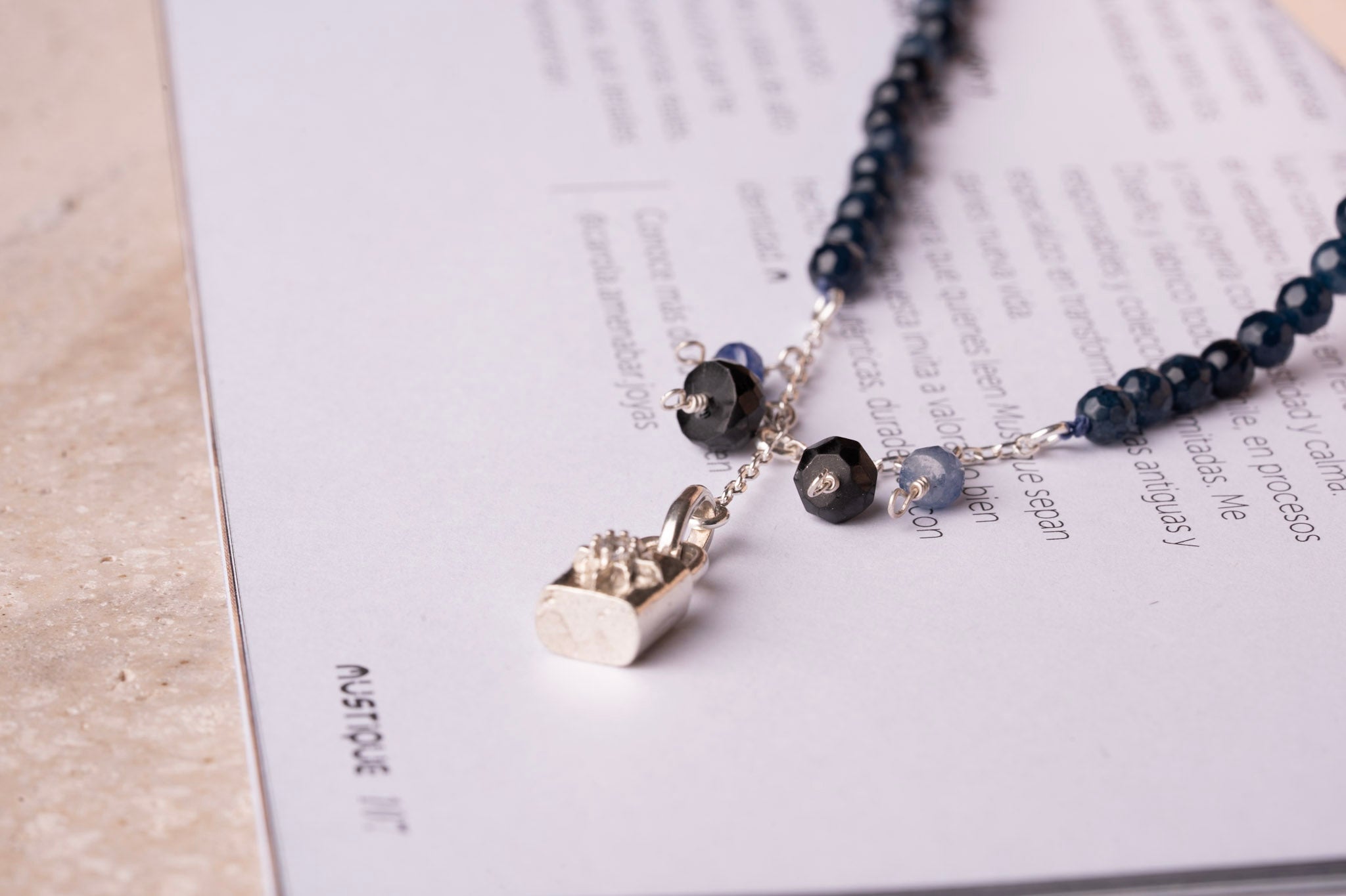 Collar Piedras X
