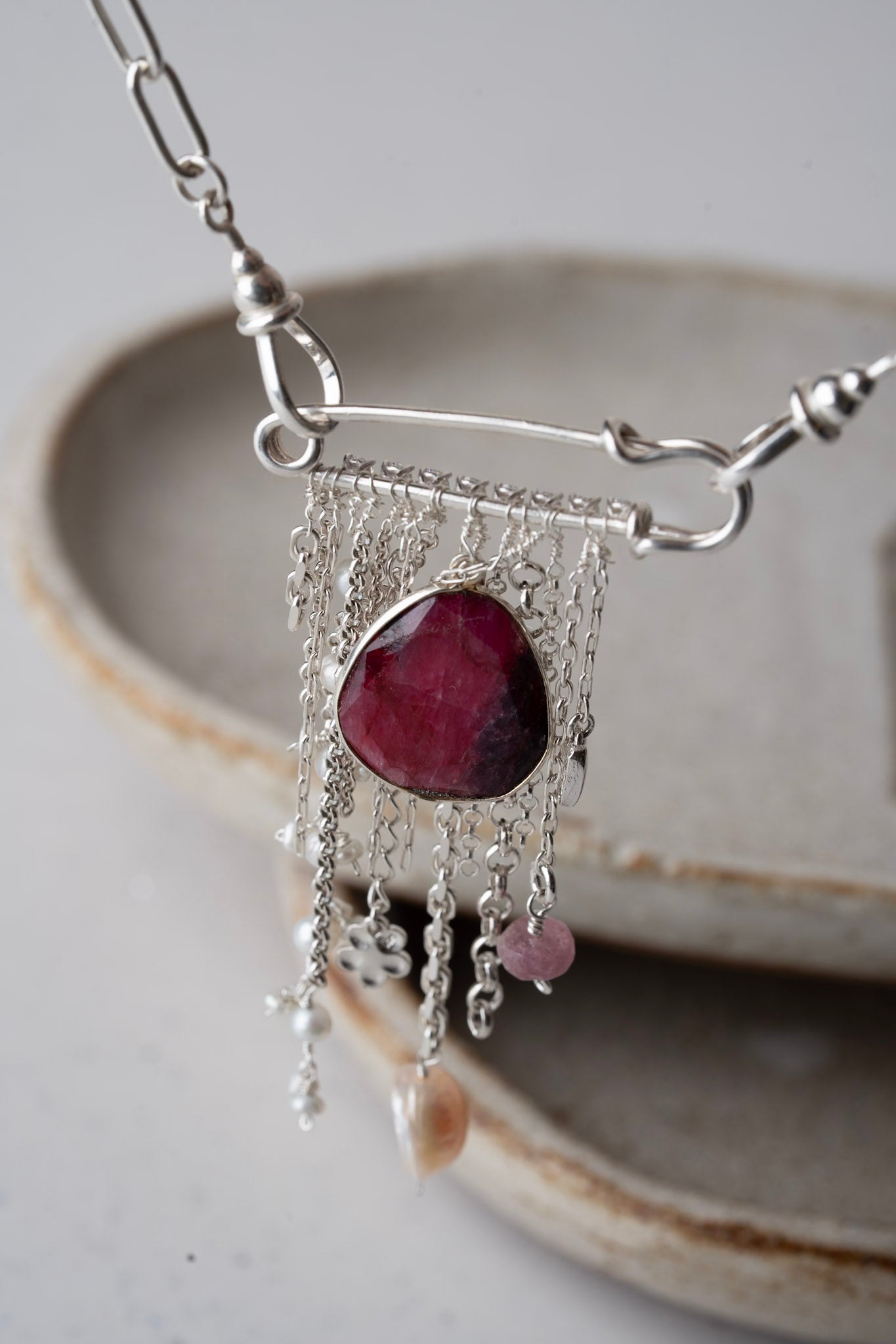 Broche Alfiler Rubies