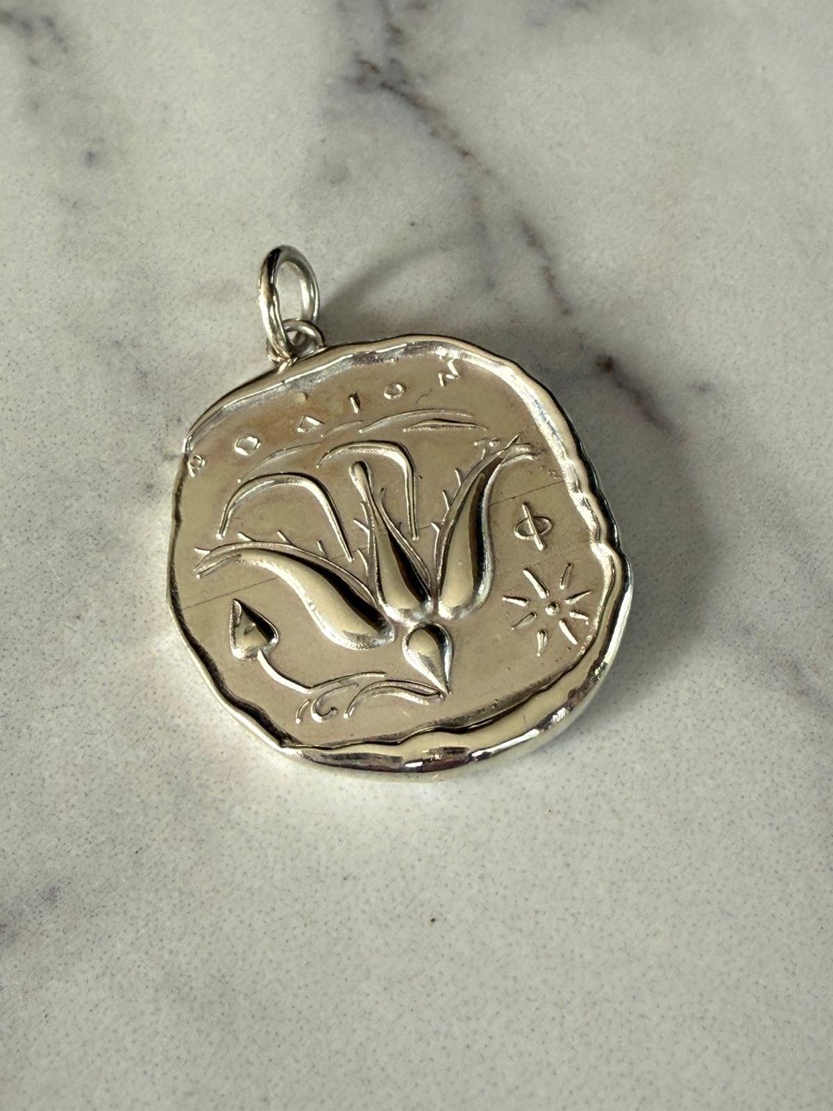 Colgante Flor Esperanza de plata rodinada 950