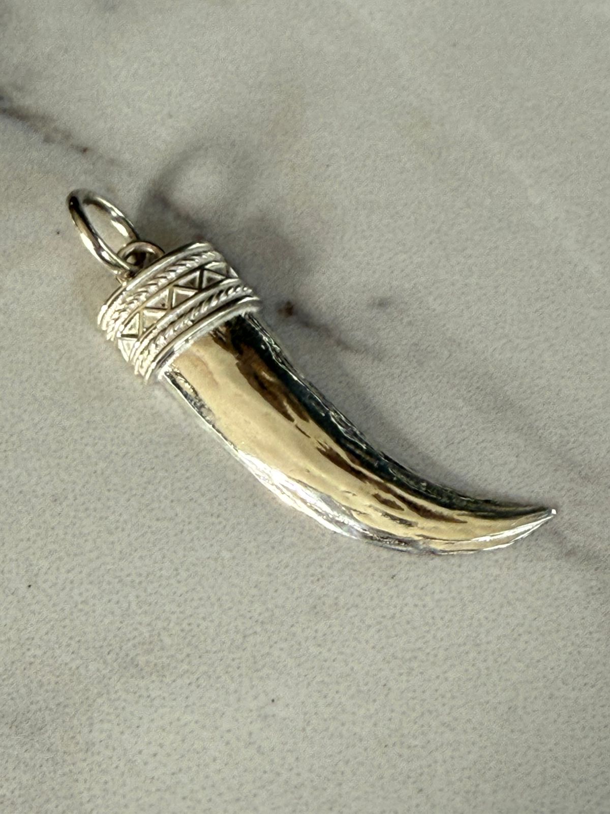 Colgante Cacho en plata rodinada de 950
