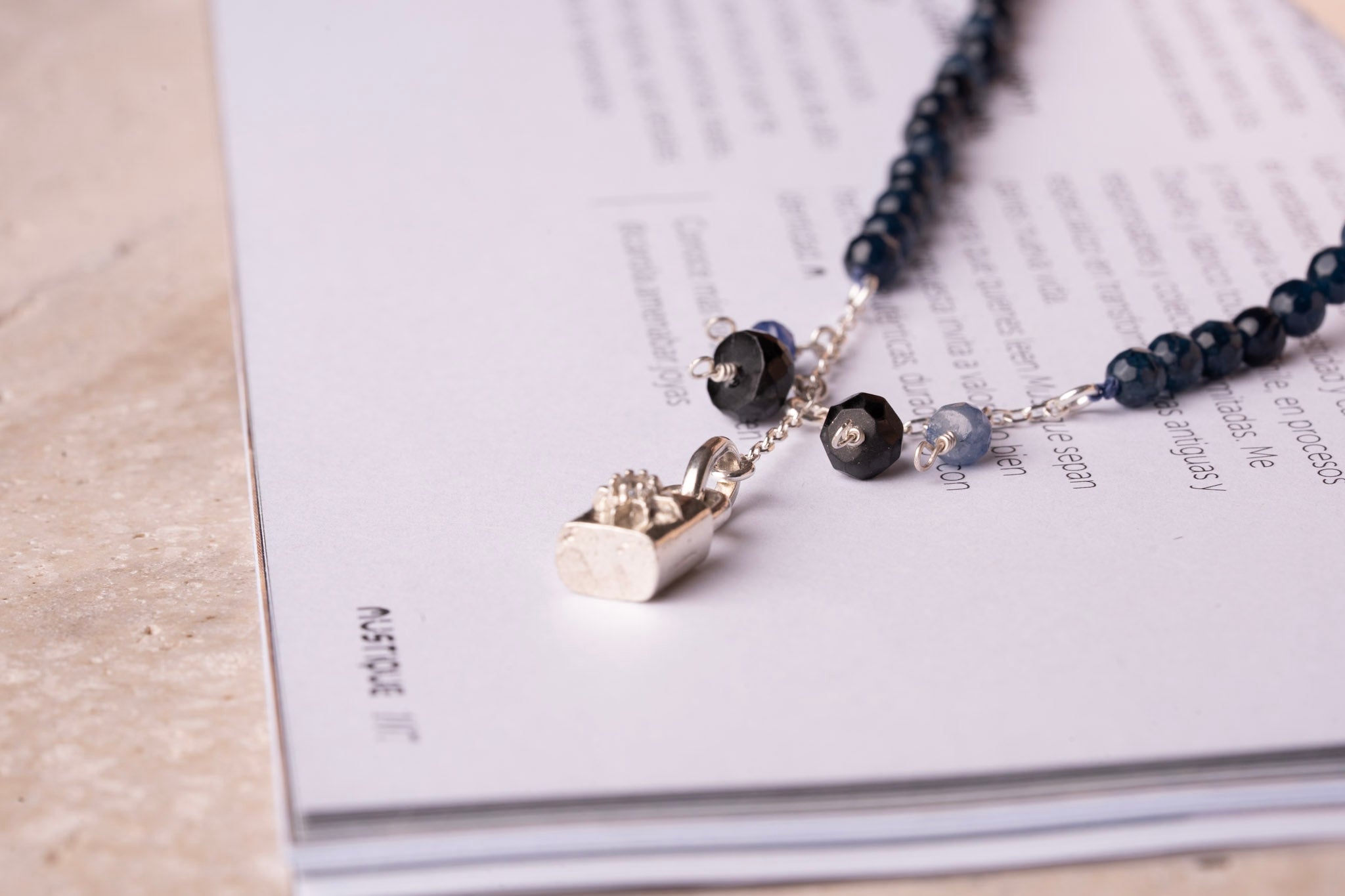 Collar Piedras X