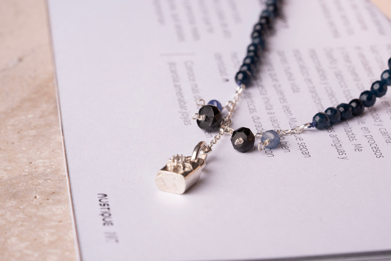 Collar Piedras X