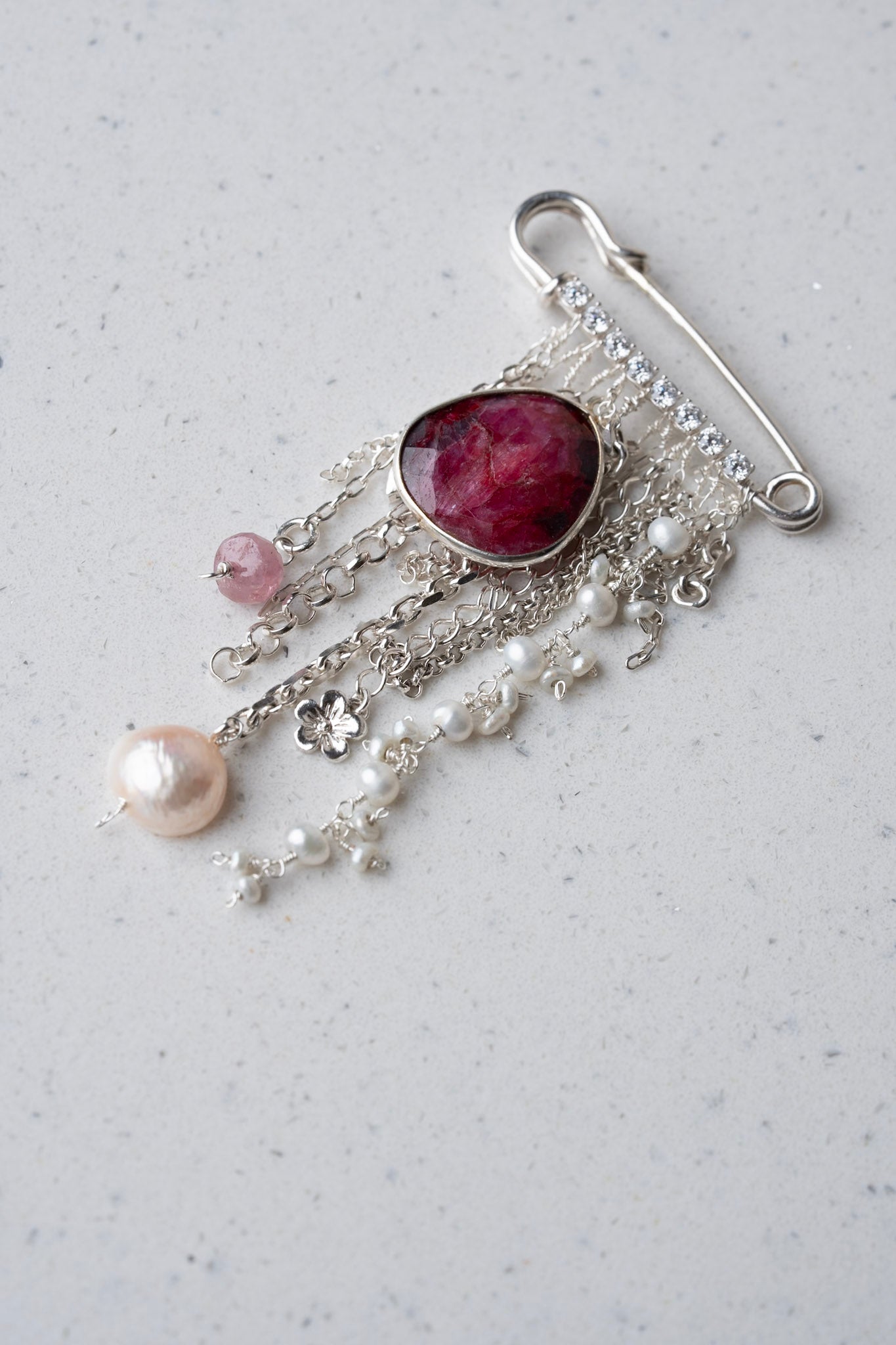 Broche Alfiler Rubies