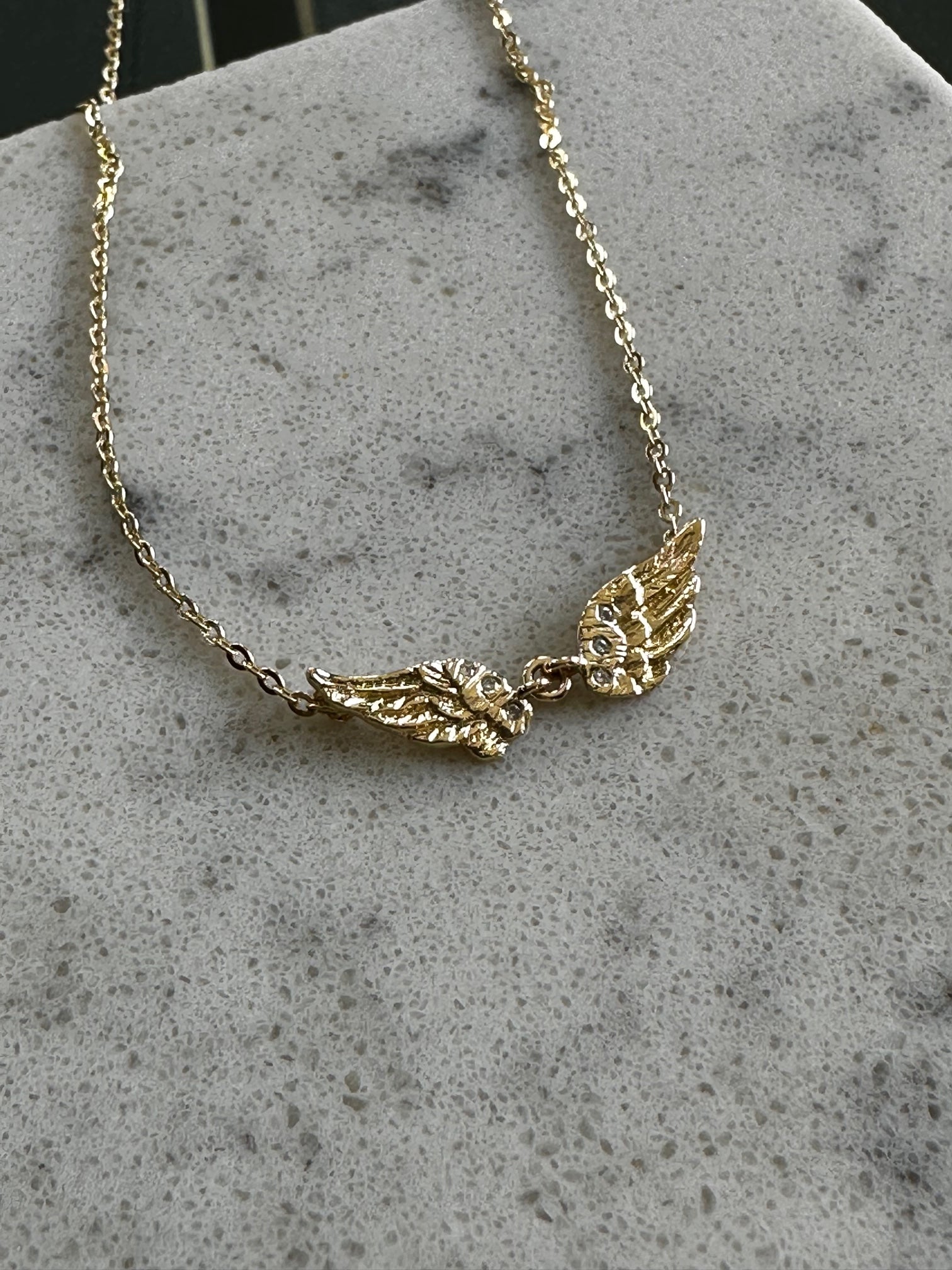 Collar alas oro 18K y brillantes