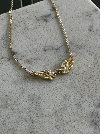 Collar alas oro 18K y brillantes