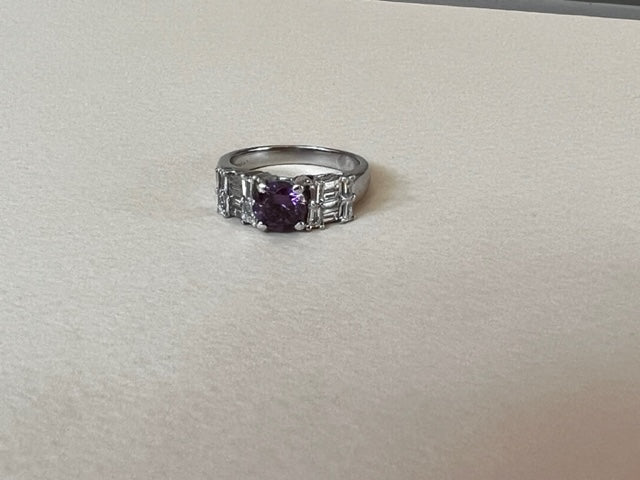 Anillo morado